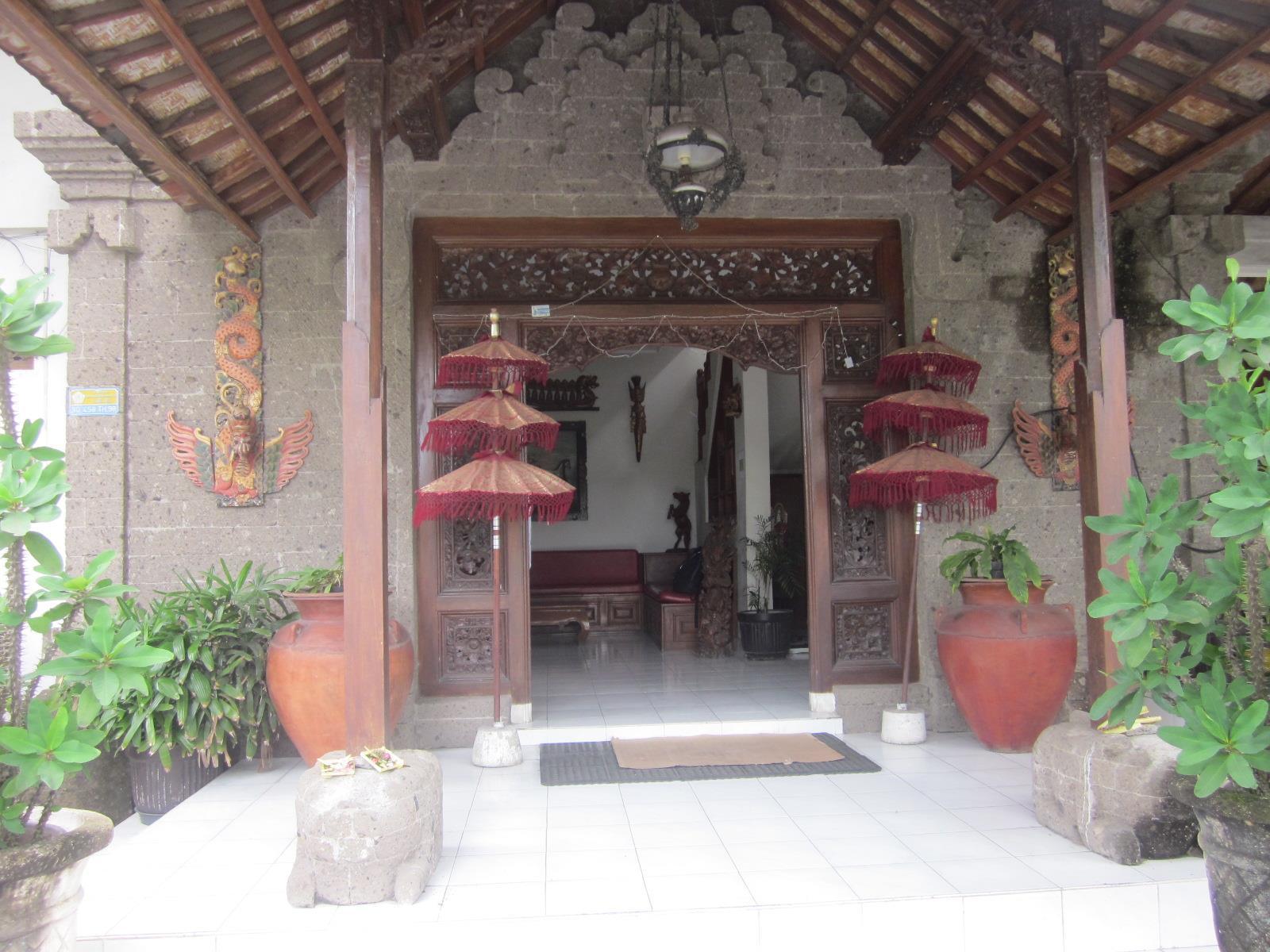 Hotel Bali Warma Денпасар Екстериор снимка